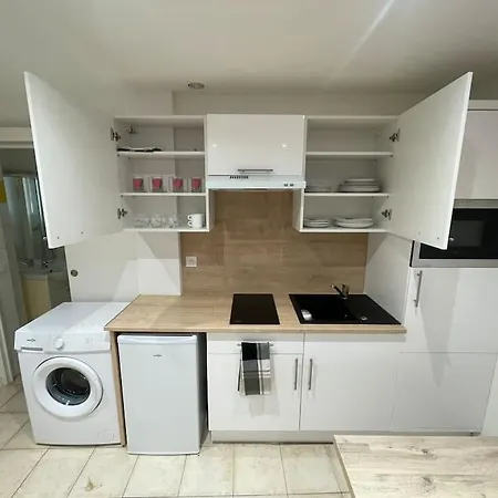 Avec Piscine Parking A 250 M De La La Seyne-sur-Mer