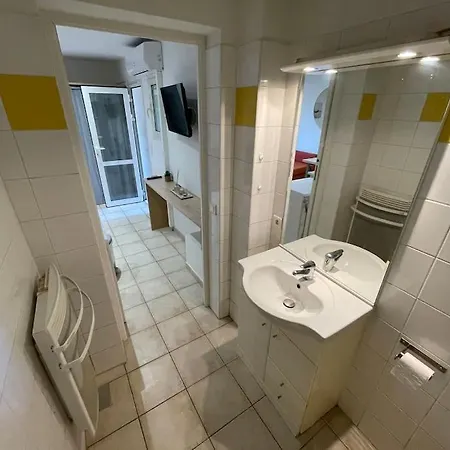 Avec Piscine Parking A 250 M De La 滨海拉塞讷